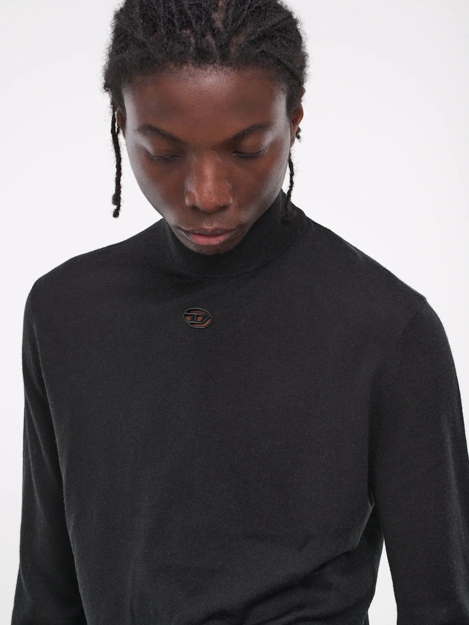 K-Gil Turtleneck (A12445-0CHAU-9XX-DEEP-BLACK)