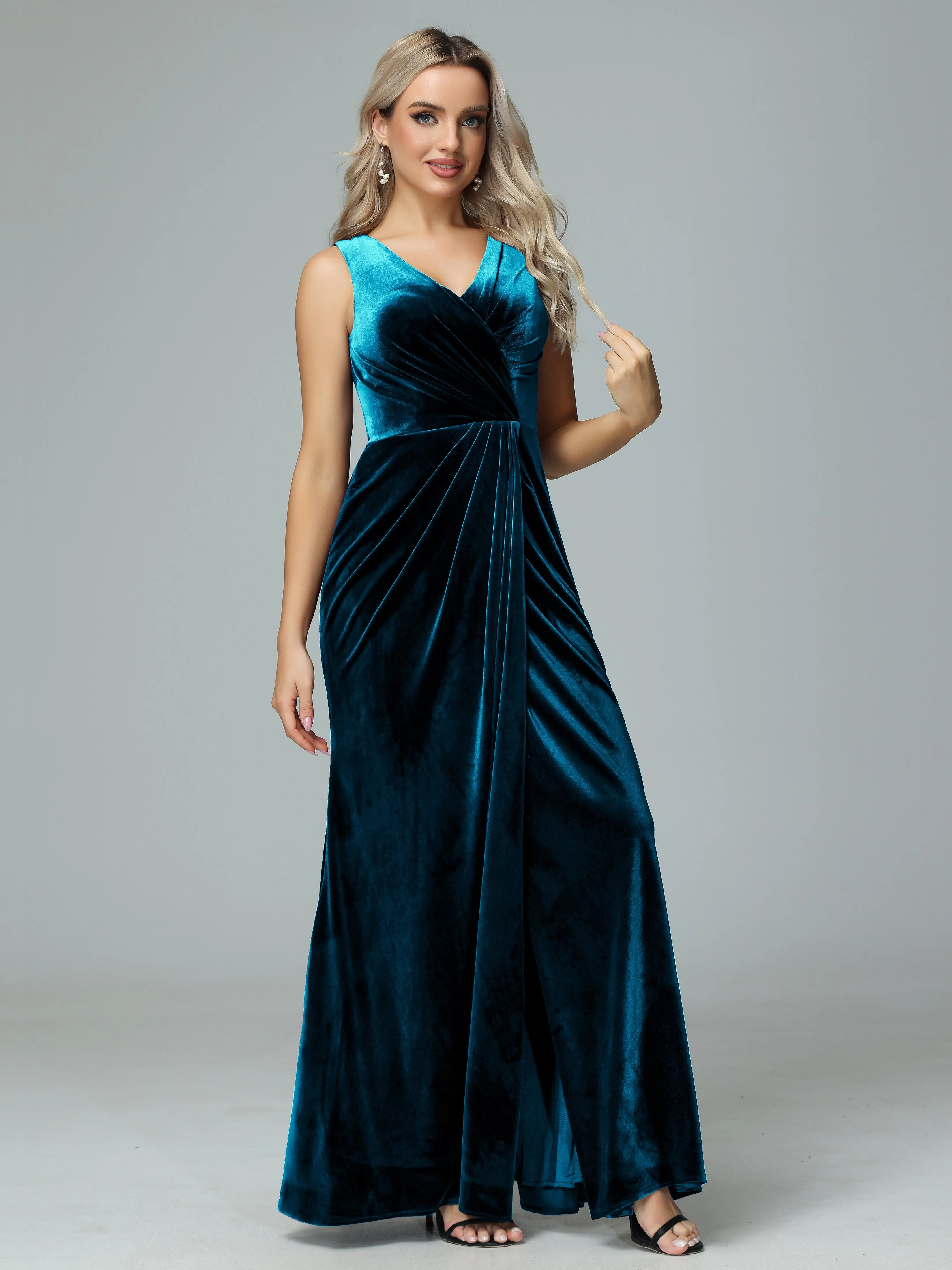 Sheath V-neck Velvet Formal Bridesmaid Dresses